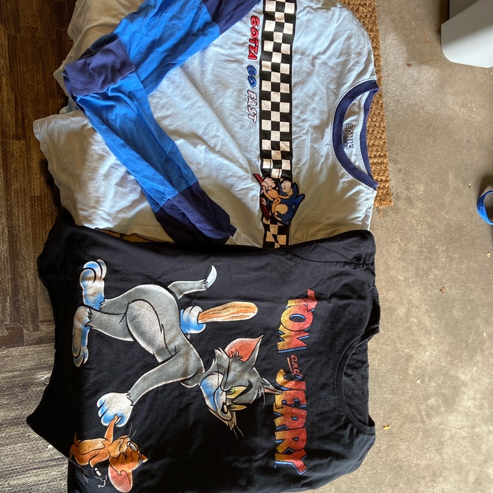 Tom and Jerry size large sonic, the hedgehog size large, hundred percent cotton